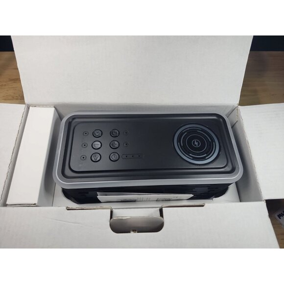 Charging speaker - Picture 4 of 5